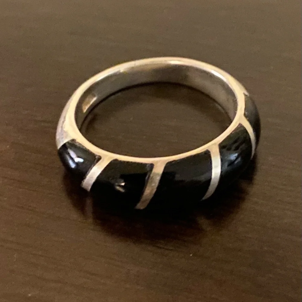 Vintage .925 Sterling Silver Black Onyx Band Ring Size 7 Unisex 4g